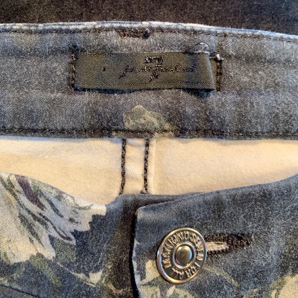 7 For All Mankind Skinny Black Wash Floral Pattern Jeans Size 28 - Picture 4 of 6